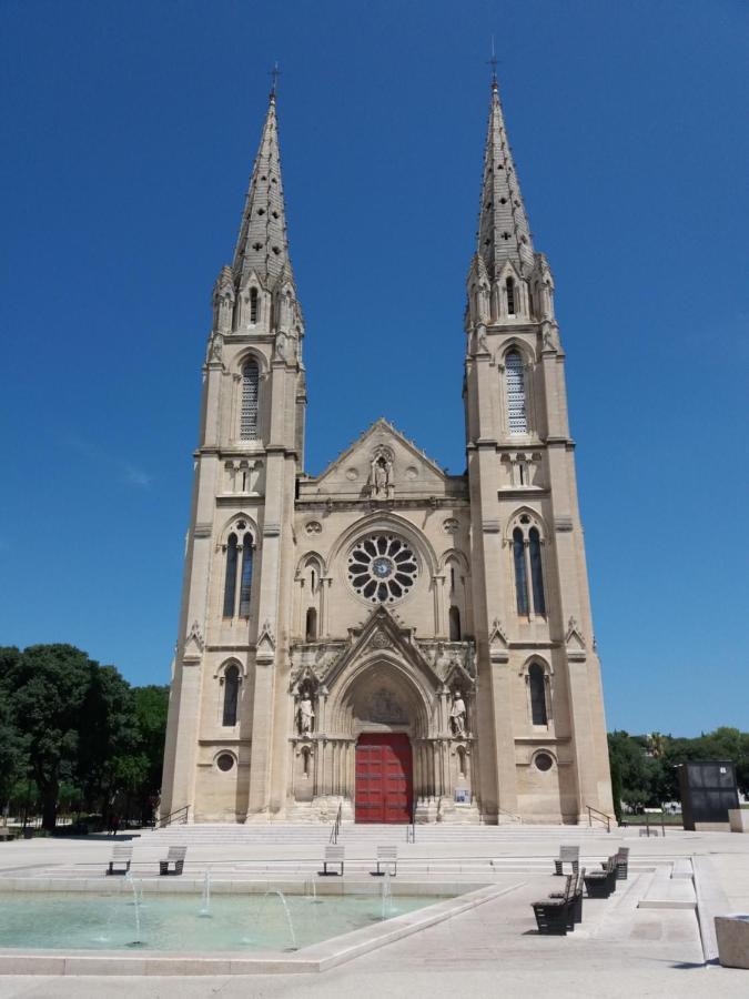 Le Sully Apartment Nimes Ngoại thất bức ảnh